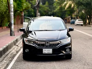 Honda Grace 2018 Black