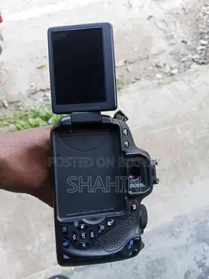 700d Canon সাথে মাস্টার লেন্স