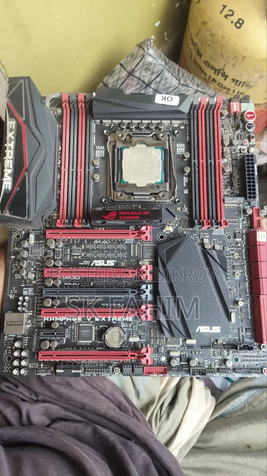 Motherboard "Asus Rog Rampage v Extreme" With Cpu "Intel"
