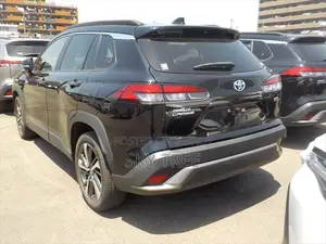 টয়োটা করোলা ক্রস ২০২৩ কালো