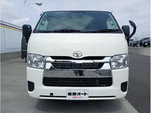 Toyota HiAce 2021 White