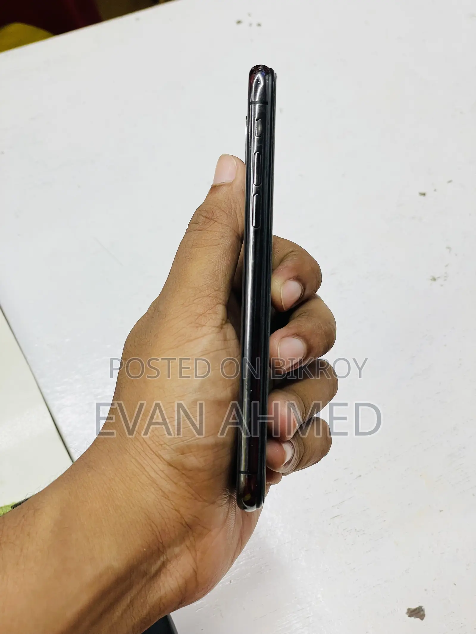 Apple iPhone X 64 GB Black