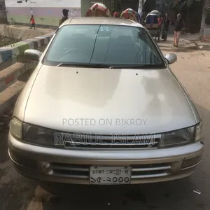 Toyota Carina 1995 Gold