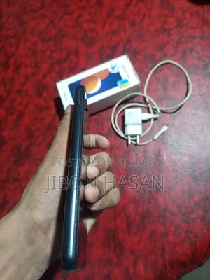 স্যামসাং গ্যালাক্সি এম১২ ১২৮ জিবি কালো