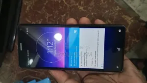 Sony Xperia 8 SOV42 64 GB Black