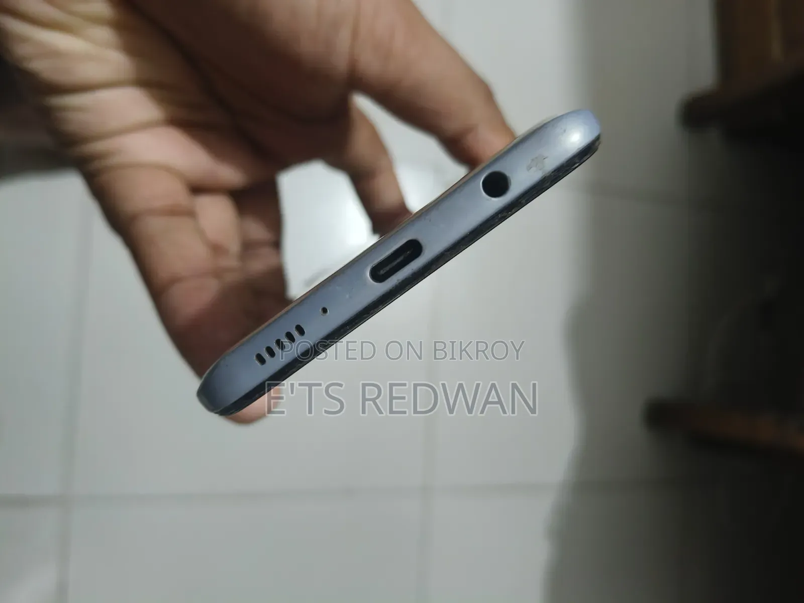 Samsung Galaxy A30 64 GB White