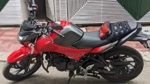 Hero Thriller 160R 2021 Red