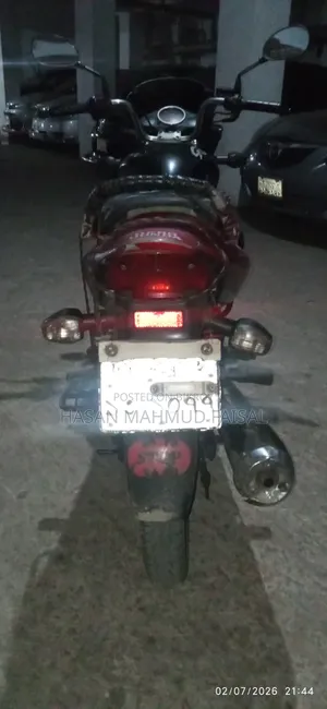 হিরো গ্ল্যামার ২০১০ রেড