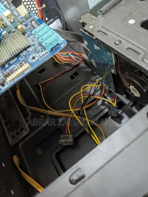 Desktop Computer 4GB Intel Core I3 HDD+SSD 1T