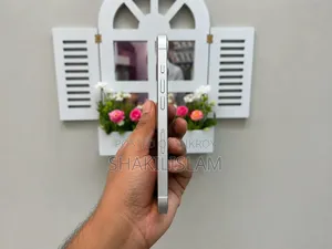 Apple iPhone 13 128 GB White