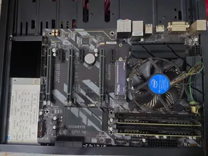 Desktop Computer Gigabyte GB-XM14-1037 8GB Intel Core I5 SSHD+SSD 256GB