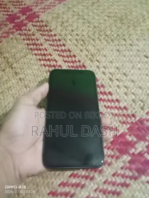Apple iPhone 11 64 GB Black