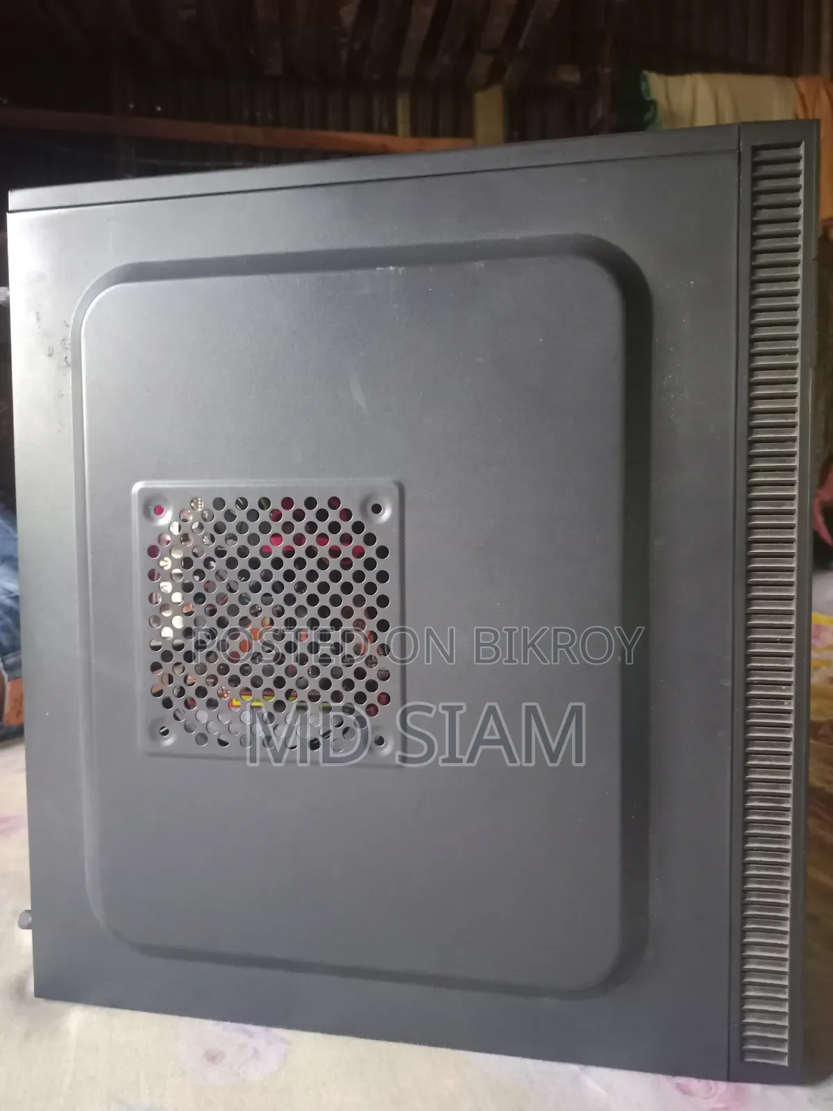 ডেস্কটপ কম্পিউটার Microsoft Surface Studio 2 ৪জিবি Intel Core 3 SSD ১টিবি