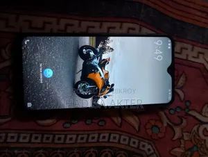 Vivo Y17 64 GB