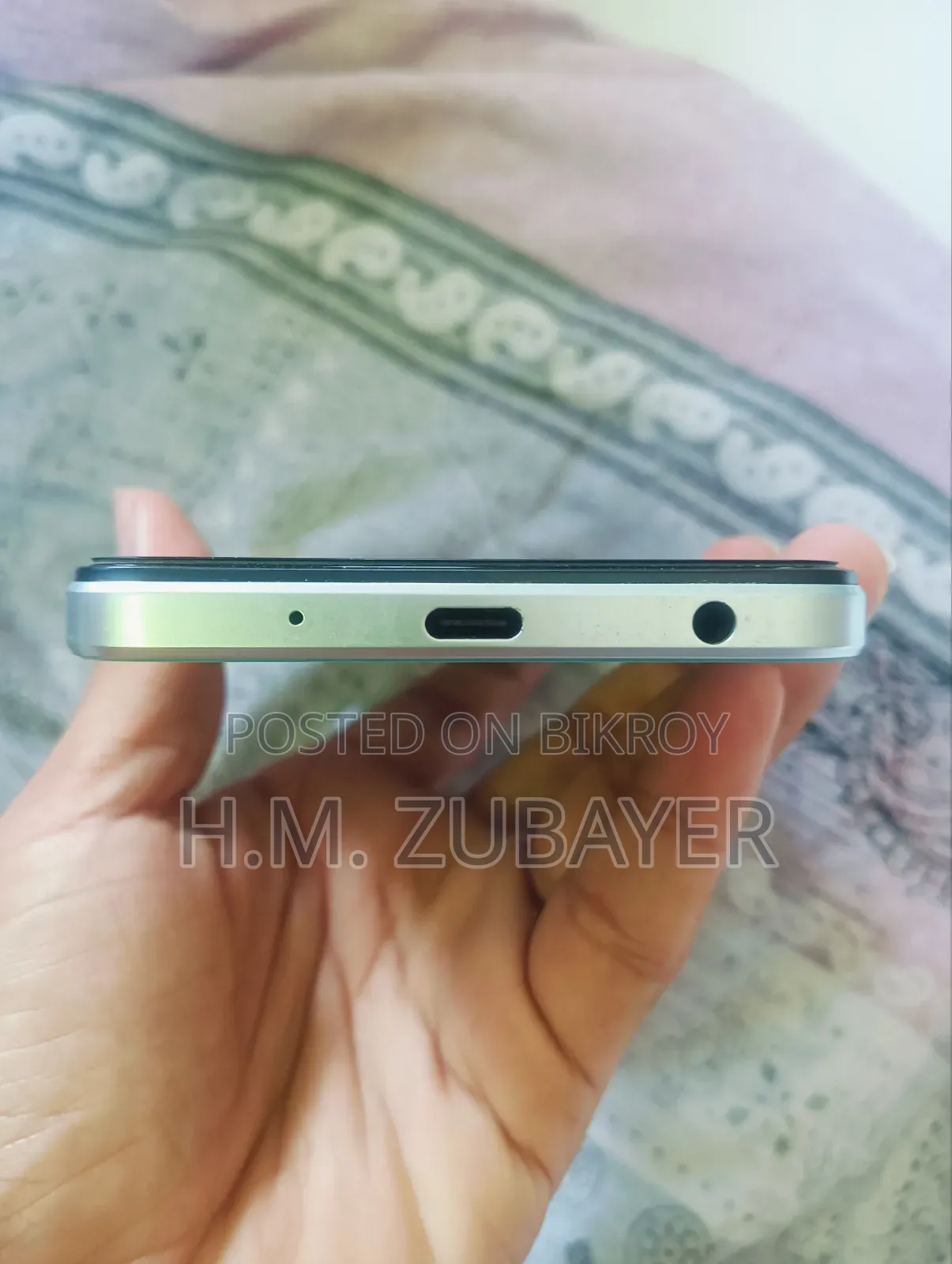 Vivo Y18 128 GB White