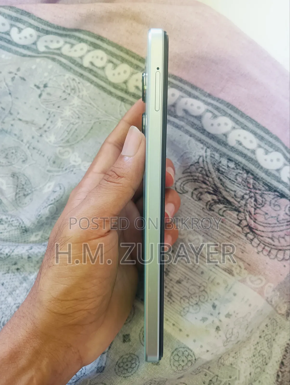 Vivo Y18 128 GB White