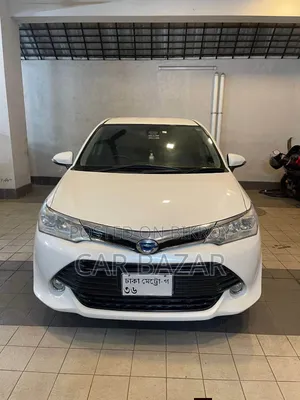 টয়োটা এক্সিও ২০১৬ সাদা
