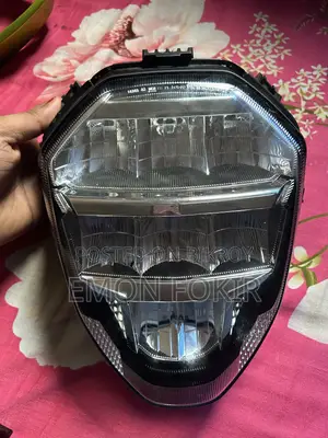 হেডলাইট