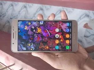 Samsung Galaxy J7 16 GB Rose Gold