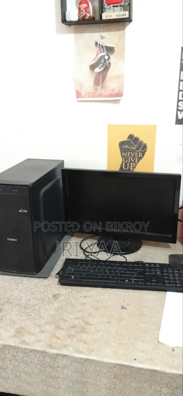 Gigabyte GB-BSi3HA-6100 8GB Intel Core i3 128GB HDD+SSD