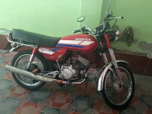 Honda 1991 Red