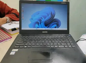 Laptop Lenovo A7 4GB Intel Core I3 SSHD+SSD 500GB