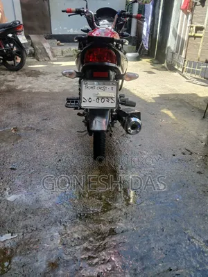 হিরো গ্ল্যামার ২০২৪ রেড