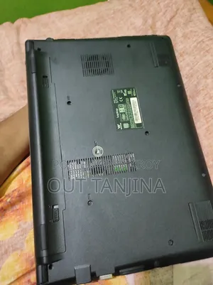 Laptop HP 15 4GB Intel Core I3 SSHD+SSD 500GB