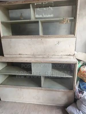 ফার্মেসি শেলফ