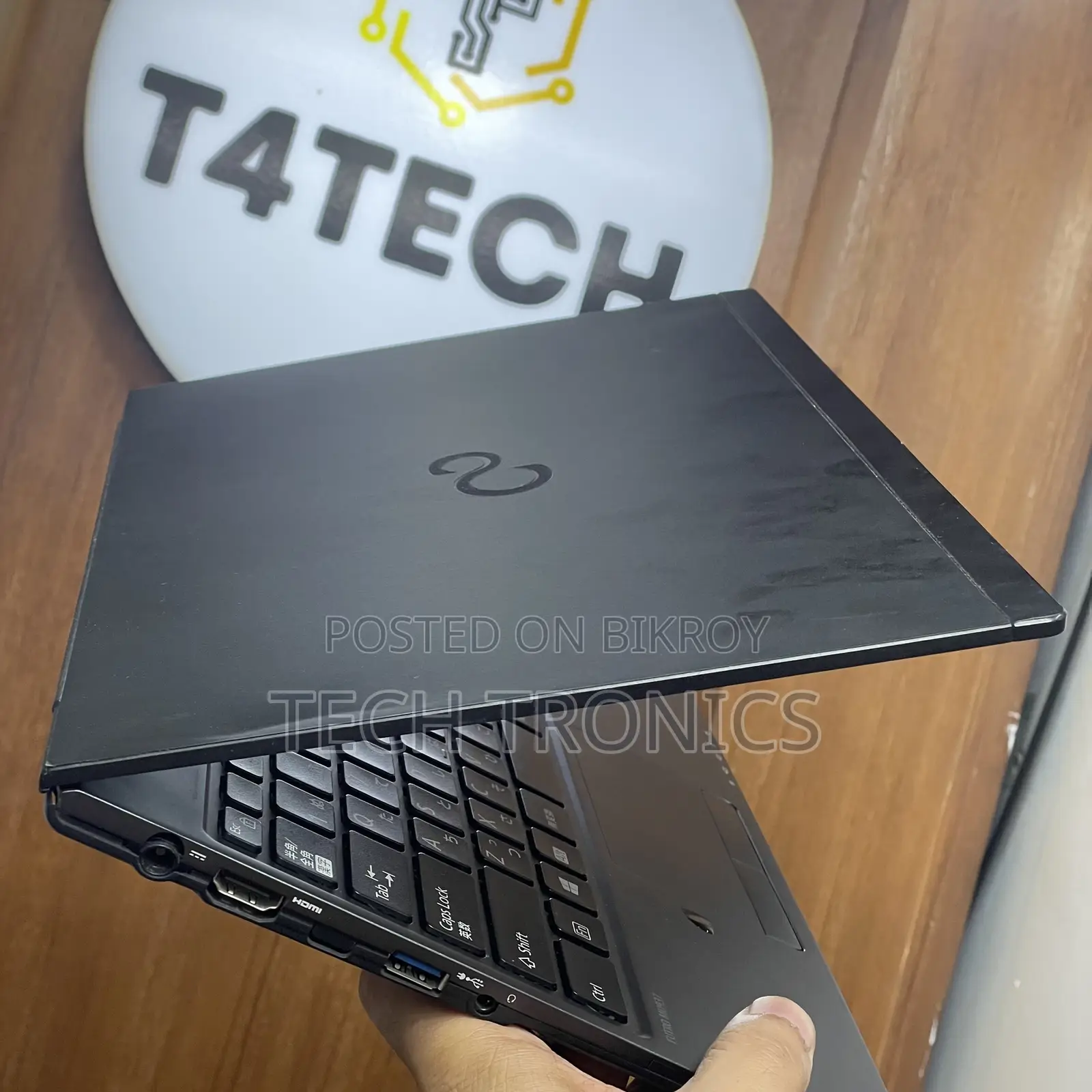 Laptop Fujitsu Lifebook U937 4GB Intel Celeron SSD 128GB