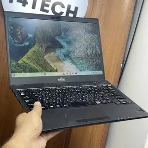 Laptop Fujitsu Lifebook U937 4GB Intel Celeron SSD 128GB