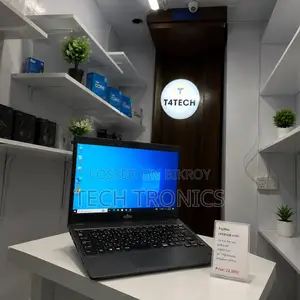Laptop Fujitsu Lifebook U937 4GB Intel Celeron SSD 128GB