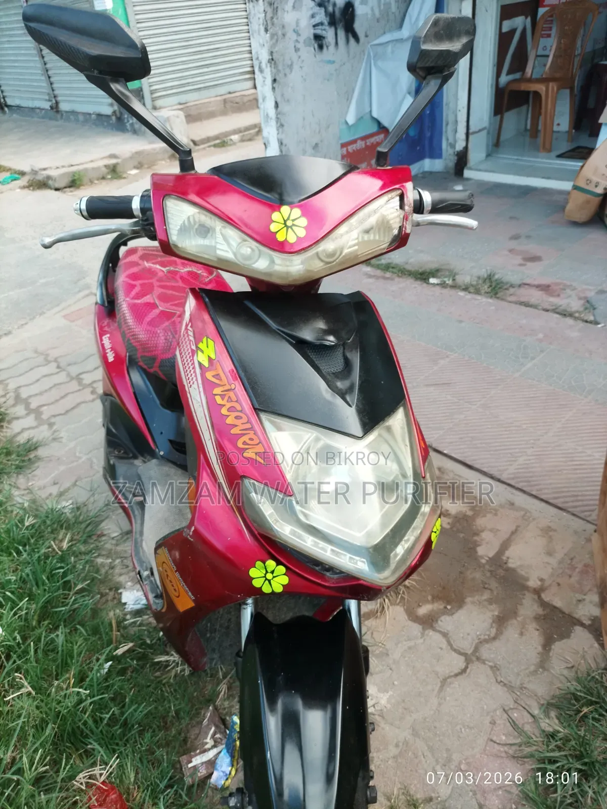 Motorcycle 2023 Red