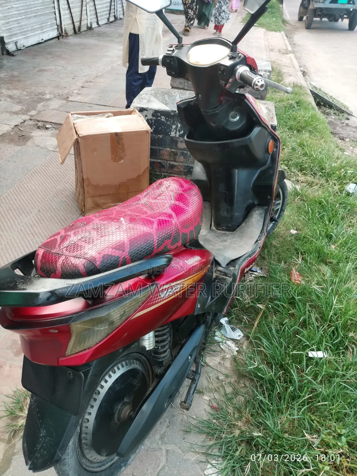 Motorcycle 2023 Red