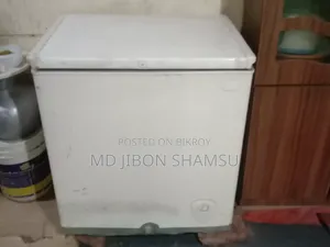190 Liter Deep Freezer, Running, Freezes Well
