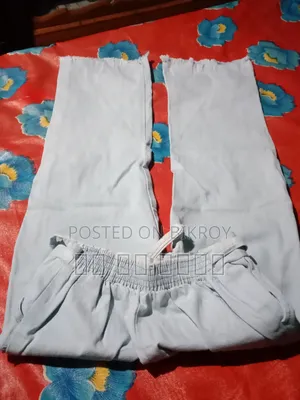 মেয়েদের প্যান্ট
