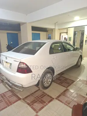 টয়োটা করোলা সেডান অটোমেটিক ২০০৫ সাদা