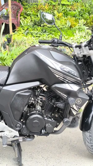 Yamaha FZ6 2025 Black