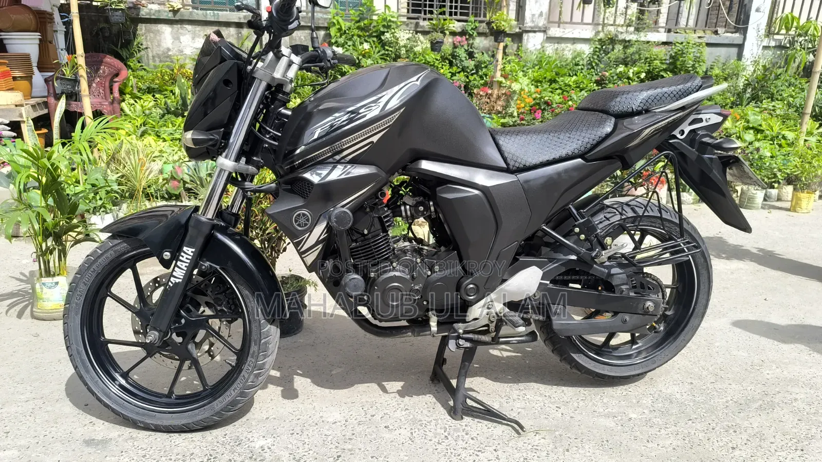 Yamaha FZ6 2025 Black
