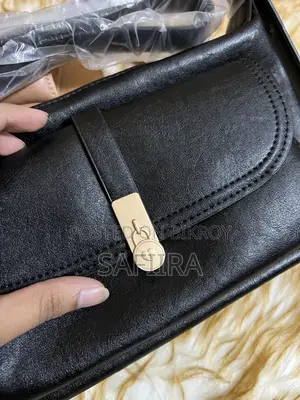 শোল্ডার ব্যাগ