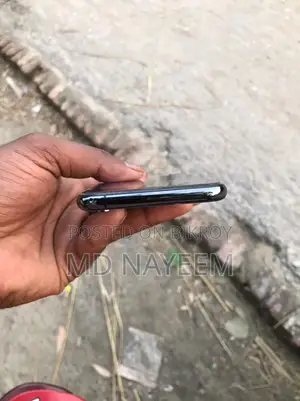Apple iPhone XS 64 GB Black