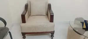 সোফা সেট, টেবিল ৪ মোড়া।
