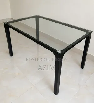 ডাইনিং টেবিল