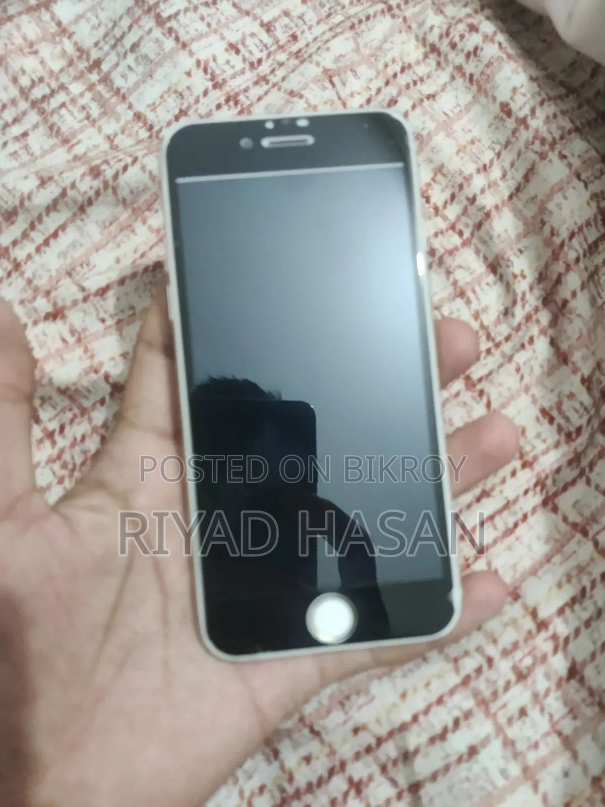 অ্যাপল আইফোন ৬ ৬৪ জিবি হোয়াইট