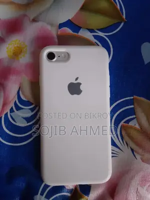 অ্যাপল আইফোন ৭ ৩২ জিবি হোয়াইট