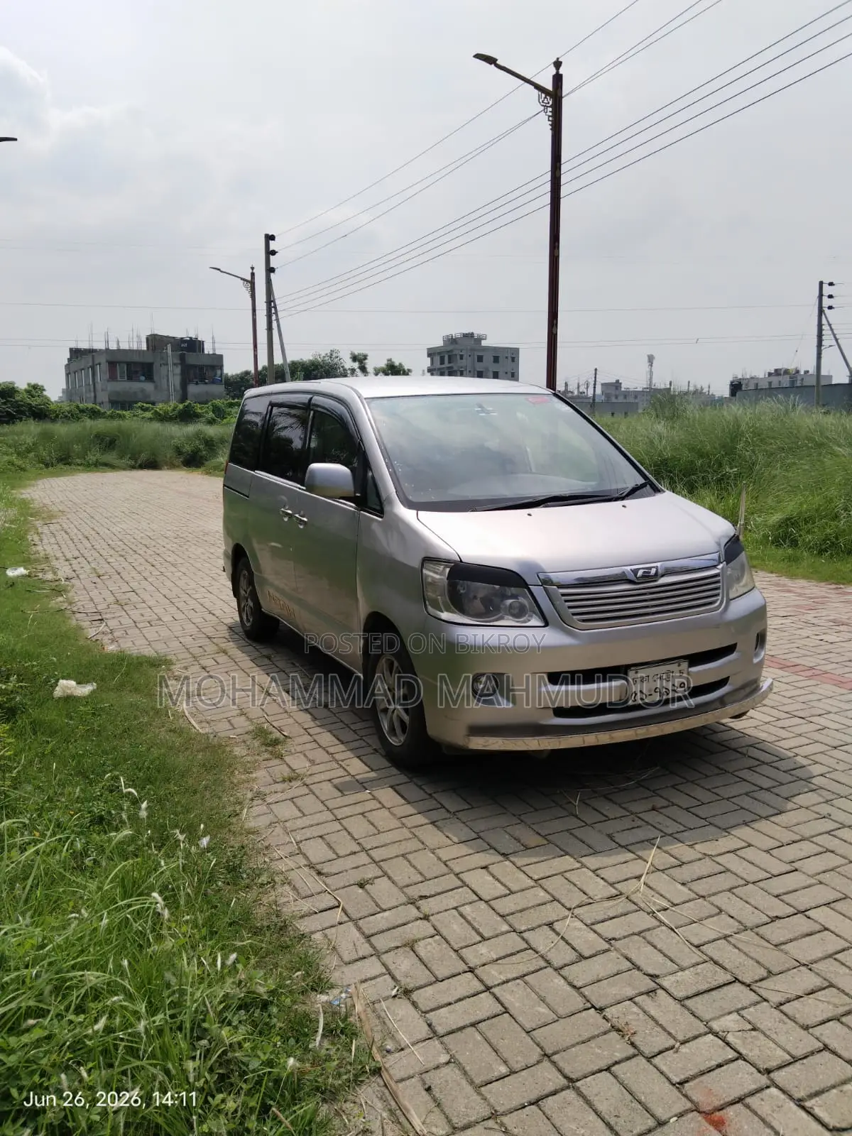 Toyota Noah 2.0 AWD (৮ সিটার) ২০০৩ সিলভার