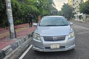 Toyota Axio 2011 Silver