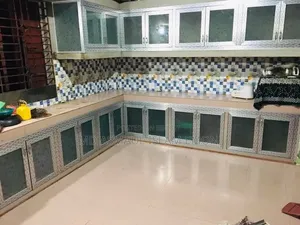 থাই গ্লাস জানালা পার্টিশন শোকেস কেসিন কেবিনে এবং ফল সিলিং কাজ করা হয়