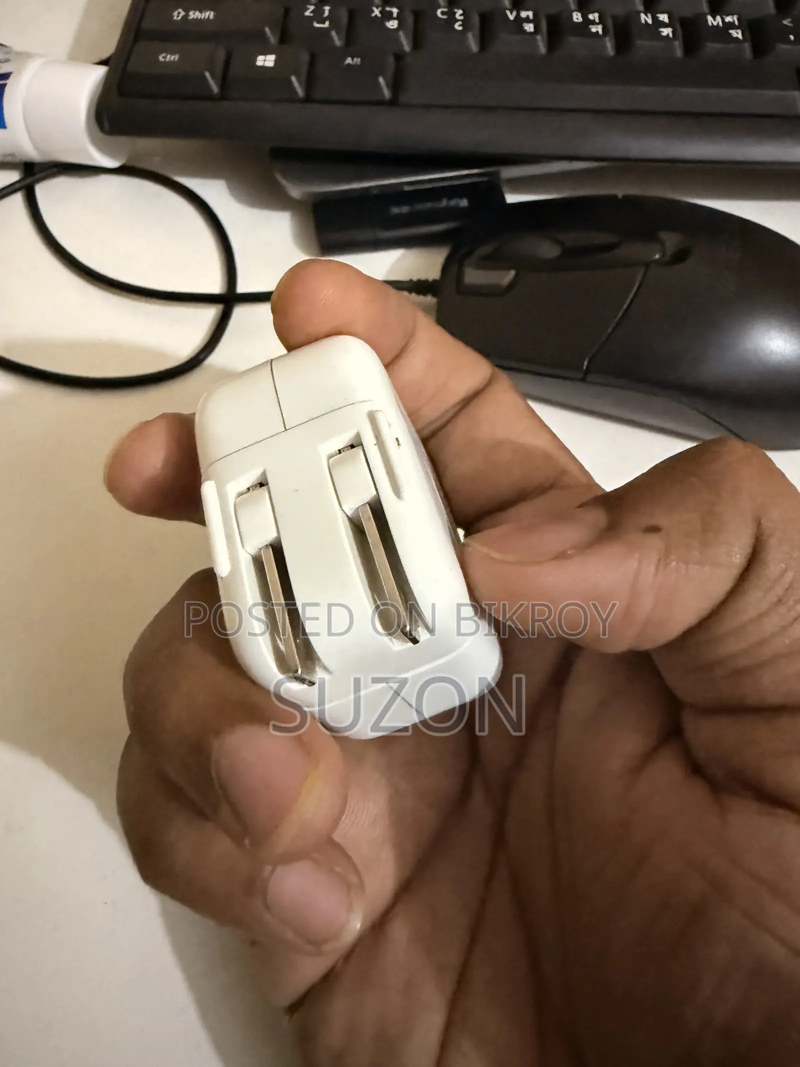 Apple 12W Charger Adapter