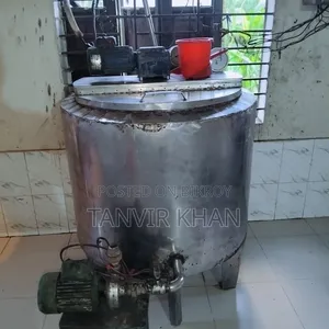 একটি আইসক্রিম ফ্যাক্টরি বিক্রি হবে।